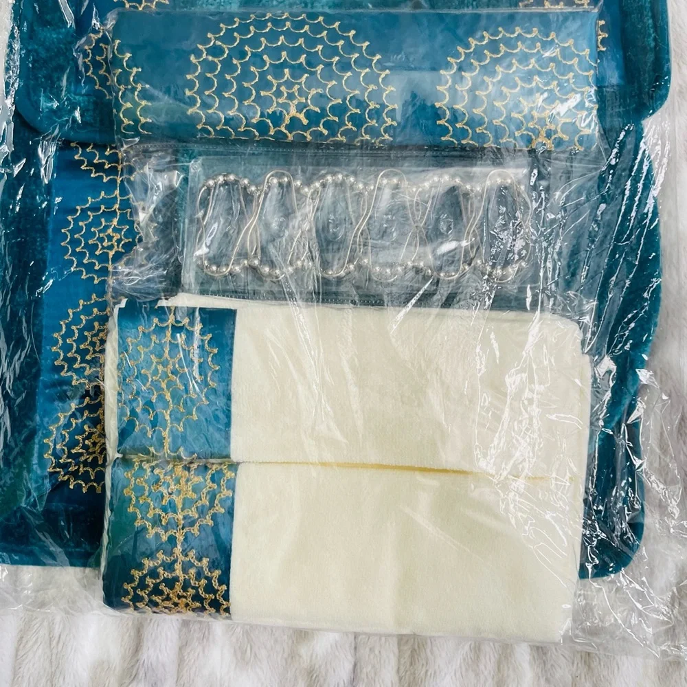 Luxurious Teal and Gold 19-Piece Bath Set